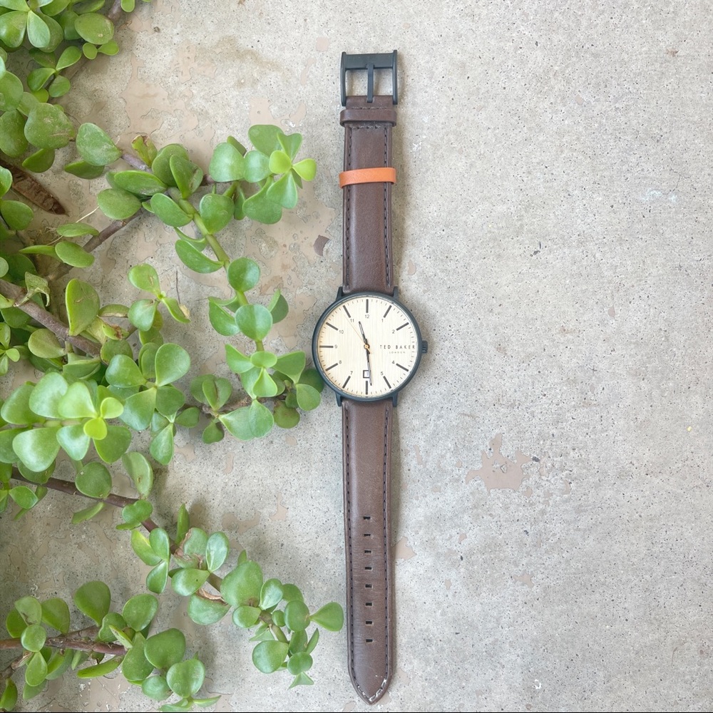 Ted Baker London Men's Brown Leather Watch (Needs Batteries)